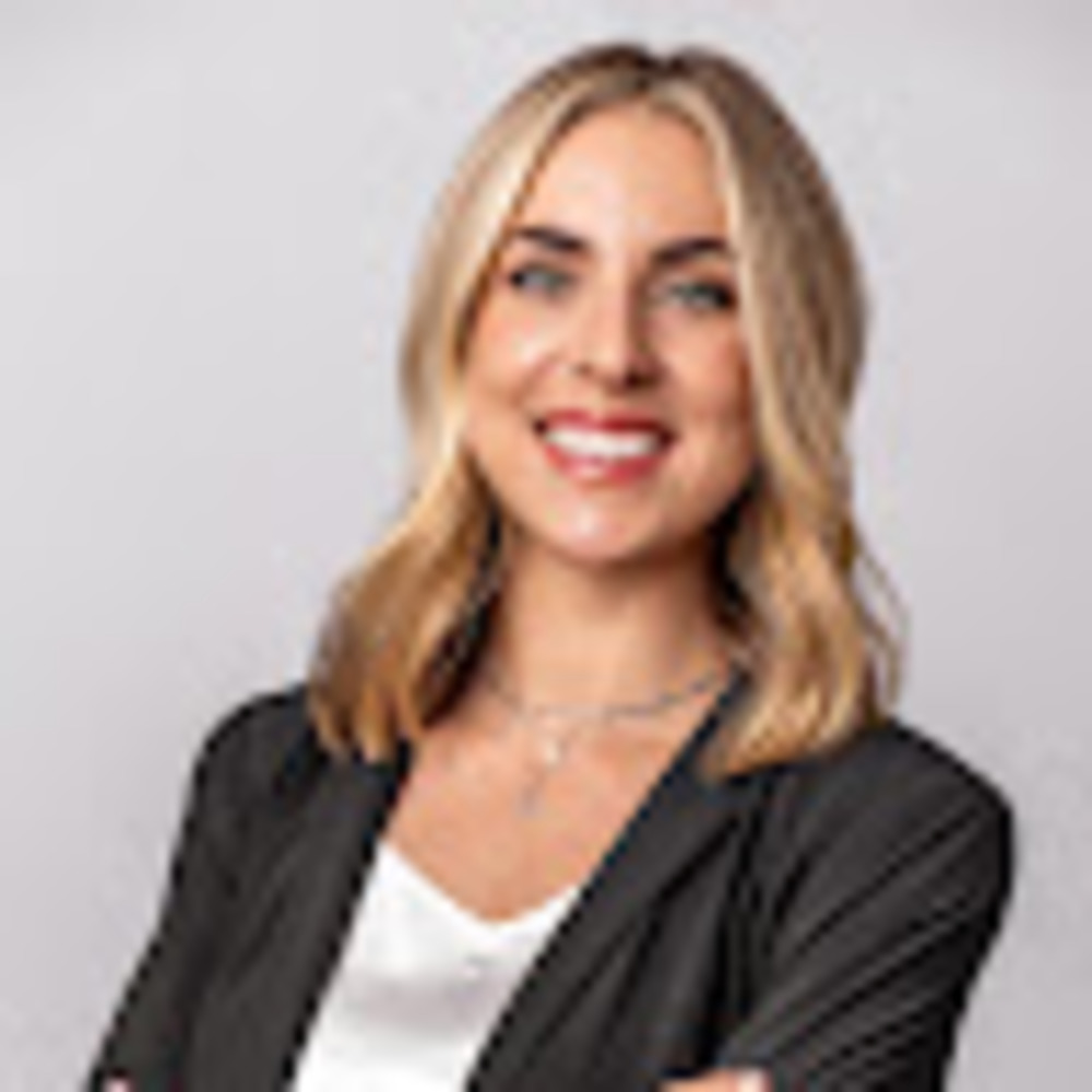 Meet your Posher, Courtney